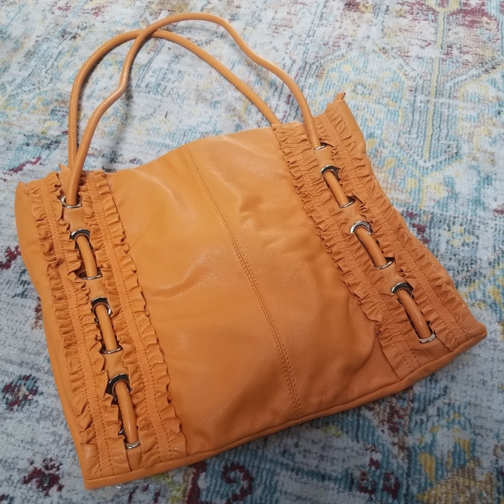 nuovedive Italian leather ruffle purse